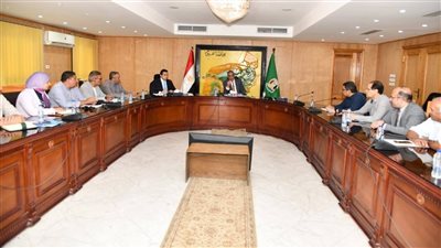 محافظ الفيوم يوجه بتسريع إنهاء ملفات التقنين والتصالح حفاظًا على أملاك الدولة