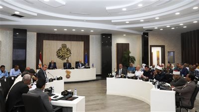 محافظ أسوان يمنح مهلة أخيرة لأصحاب طلبات التقنين حتى الإثنين المقبل