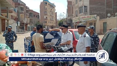 محافظ الإسماعيلية يكلف وحدة المخلفات بمتابعة أحد مخازن الخردة بسوق الحرفي عقب قيامه بتجميع مخلفات وحرقها داخل الكتلة السكنية