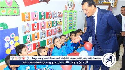 مدير تعليم سوهاج.. يتابع سير العملية التعليمية في عدد من مدارس إدارة سوهاج