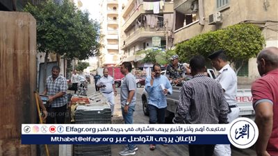 غرب المنصورة تواصل حملاتها المكبرة لرفع التعديات على حرم الطريق بالشوارع | صور 