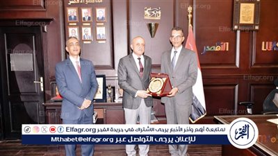 محافظ الأقصر يبحث سبل التعاون مع الهيئة العامة للاستعلامات لدعم القضايا الوطنية والترويج السياحي