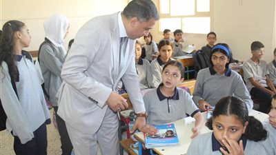 تعليم الجيزة يتابع انتظام الدراسة في إدارة 6 أكتوبر مع انطلاق العام الدراسي الجديد 2025/2026