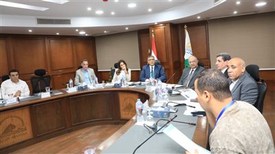 محافظ الجيزة يعقد اللقاء الأسبوعي لبحث شكاوى المواطنين بمركز منشأة القناطر وحي الدقي