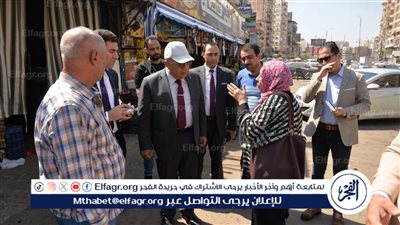 محافظ الدقهلية يتفقد معرض بيع السلع بقناة السويس..صور