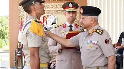 وزير الدفاع والإنتاج الحربى يشهد حفل تخرج الدفعة (168) من كلية الضباط الإحتياط