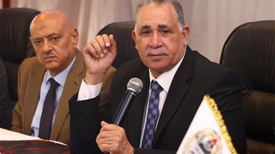 نقيب المحامين يعقد اجتماعًا مع ممثلي البريد وإحدى شركات الميكنة والتحول الرقمي