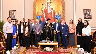 البابا تواضروس يستقبل وفدًا برلمانيًّا من الدنمارك