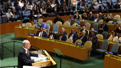 عاجل| صرخة احتجاج تهز القاعة.. طرد والد رهينة بعد مقاطعته نتنياهو بالأمم المتحدة 