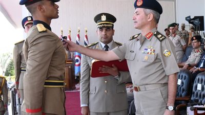 القوات المسلحة تحتفل بتخريج الدفعة (162) ضباط صف مُعلمين
