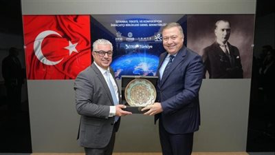 رئيس اقتصادية قناة السويس يستعرض الفرص الاستثمارية مع مجتمع الأعمال بتركيا