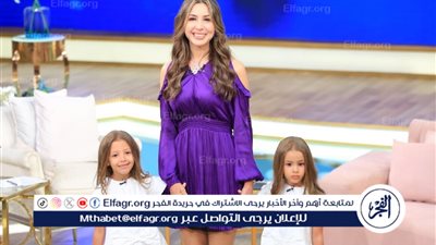 جنات تتألق في ظهور عائلي نادر مع منى الشاذلي وتكشف أسرار ألبومها الجديد