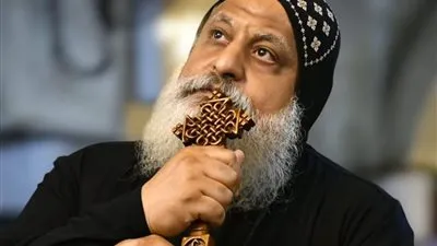 الانبا ميخائيل يصلى التسبحة الشهرية لشعب ايبارشية حلوان