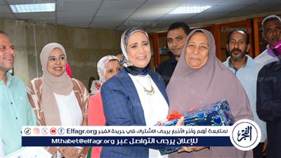 جامعة أسيوط تكرّم أمين عام الجامعة المساعد لبلوغها السن القانونية للمعاش