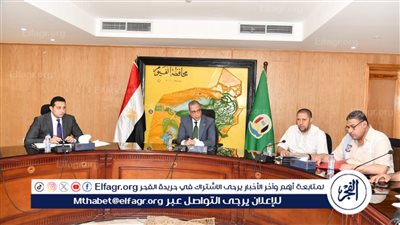 محافظ الفيوم يوجه مديريتي الري والطرق بمعاينة موقع مصرف الوادي بالنزلة 