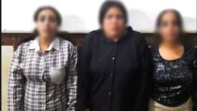 ضبط 6 سيدات يروجن لأنفسهن عبر تطبيق هاتفي في الإسكندرية