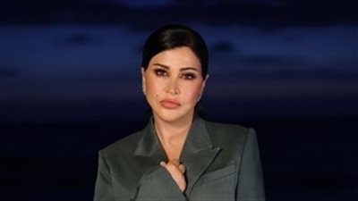 جومانا مراد ببدلة رجالي أنيقة تشعل السوشيال ميديا