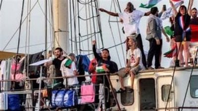 أسطول الصمود يعلن وصول أول سفينة إلى سواحل غزة