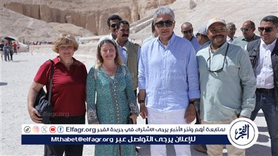 وزير السياحة والآثار يتفقد منطقة وادي الملوك بالأقصر ويلتقي بعدد من المجموعات السياحية من مختلف دول العالم