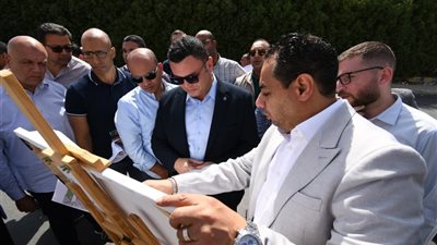 وزير الإسكان يتفقد الأعمال الجاري تنفيذها لتطوير الطرق والمحاور بمدينتي 6 أكتوبر وحدائق أكتوبر