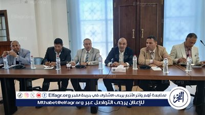 وكيل وزارة التموين بالإسكندرية يجتمع مع شعبة الخضر والفاكهة بالغرفة التجارية