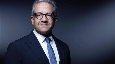 وزير الأوقاف يهنئ الدكتور خالد عناني لفوزة برئاسة المدير العام لمنظمة اليونسكو