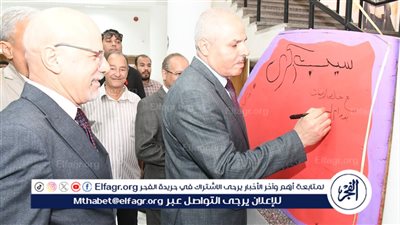 رئيس جامعة قناة السويس يشارك حفل استقبال طلاب كلية الآداب والعلوم الإنسانية