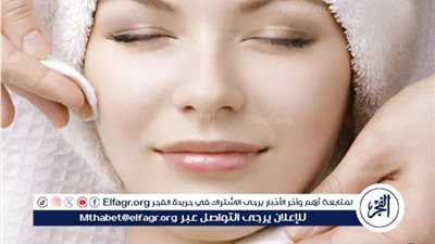 ماسك الشوفان والموز.. الحل الطبيعي لتهدئة البشرة الحساسة