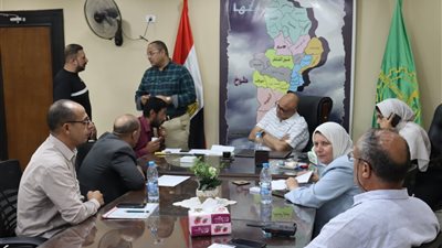 تفاعل مباشر من محافظ القليوبية مع المواطنين خلال اللقاء الجماهيري بشبين القناطر