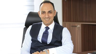 محمد عبد الوهاب: خفض الفيدرالي الأمريكي للفائدة يعيد تشكيل موازين الاقتصاد العالمي