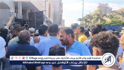 تزاحم أمام مجمع محاكم المنصورة من المرشحين لانتخابات مجلس النواب وأنصارهم 