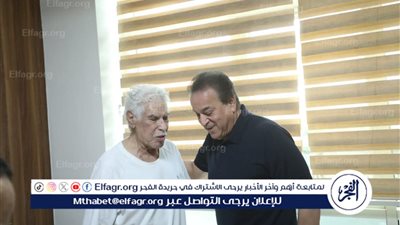 عاجل- بتكليف من رئيس الجمهورية.. نائب رئيس مجلس الوزراء ووزير الصحة والسكان يزور الكابتن حسن شحاتة للاطمئنان على حالته الصحية