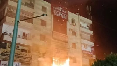 السيطرة على حريق داخل محل أحذية أمام إستاد بنها دون إصابات