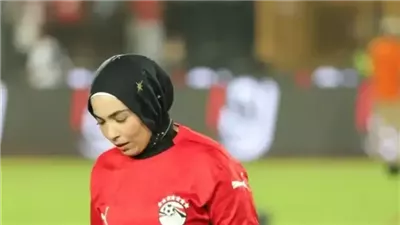 زوجة محمد صلاح تنجو من أزمة شنطة اليد.. تعرف على التفاصيل