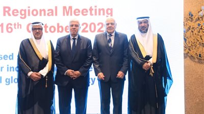 عاشور: مصر تسعى جاهدة لتتحول إلى مركز إقليمي ودولي للبحث العلمي