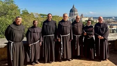 الخادم الإقليمي للرهبنة الفرنسيسكانية بمصر يشارك في اجتماع مؤتمر شمال إفريقيا والشرق الأوسط بروما