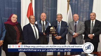 رئيس القابضة لمياه الشرب يكرم شركة الإسكندرية لحصولها على المستوى الأول في سلامة ومأمونية المياه