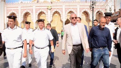 محافظ الغربية يتابع أعمال النظافة ورفع الإشغالات بمحيط المسجد الأحمدي عقب ختام المولد