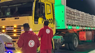 الهلال الأحمر: يُطلق قافلة «زاد العزة» 53 حاملة نحو 8500 طن مساعدات إغاثية لغزة