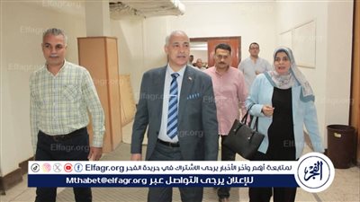 زيارة مفاجئة لنائب رئيس جامعة أسيوط لمركز النيل للتنوير والإشعاع الثقافي بالجامعة اليوم 