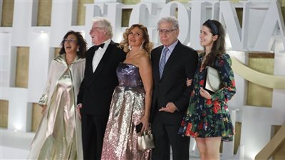 نجوم الفن يتألقون على السجادة الحمراء في العرض الخاص لفيلم «إسكندرية كمان وكمان»