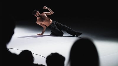 الثلاثاء.. أنطلاق الملتقى الدول للفنون العربية المعاصرة ضمن فعاليات مهرجان دي-كاف بمشاركة 23 عرضًا