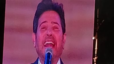 باغنية بلدي.. هاني شاكر يفتتح حفلته بمهرجان الموسيقى العربية