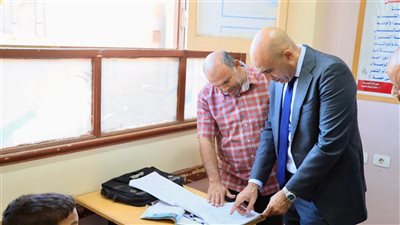 وزير التعليم يواصل جولاته الميدانية فى محافظات الصعيد ويزور عددا من المدارس بمحافظة سوهاج لمتابعة سير العملية التعليمية