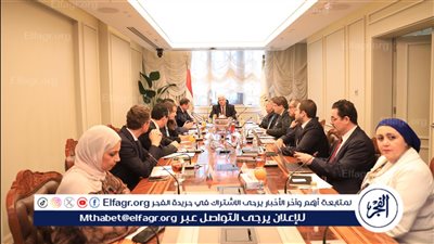 وزير التعليم العالى يبحث مع السفير الفرنسي تطورات العمل بمشروع حرم الجامعة الفرنسية