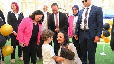 وزيرة التضامن الاجتماعي تفتتح حضانة 