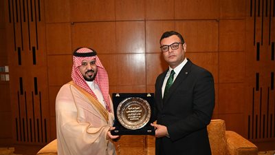 “الشربيني” يلتقي وفد وزارة شئون البلديات والإسكان السعودية لبحث سبل تعزيز التعاون