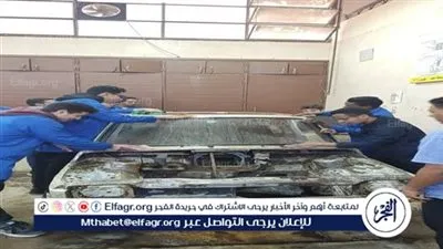 طالب مصري يصنع سيارة كهربائية من الخردة بتكلفة 150 ألف جنيه (فيديو)