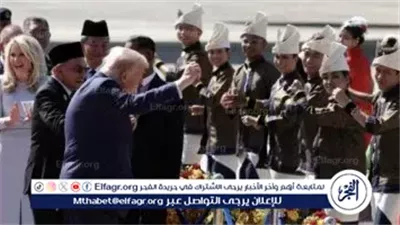 رقص وكسر للبروتوكول.. ترامب يخطف الأنظار في جولته الآسيوية