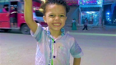 العثور على جثمان «طفل شبرا الخيمة» داخل شبكة الصرف الصحي بالقليوبية